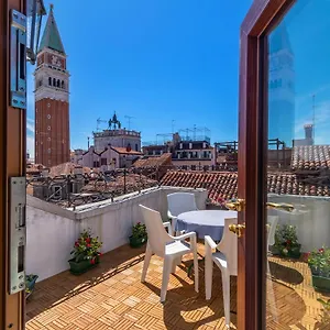 hotel-ai-do-mori.hotelslidodijesolo.com/